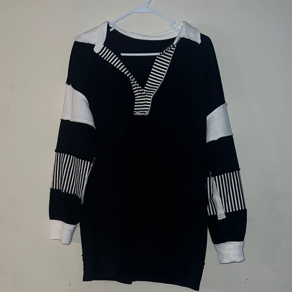 Graceful bloom, boutique - Black Striped Colorblock Patchwork Collar Sweatshirt - Picture 2 of 6